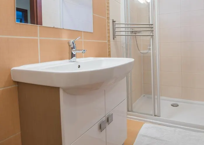 Trnovec Apartman בית נופש ליפטובסקי טרנוביץ'